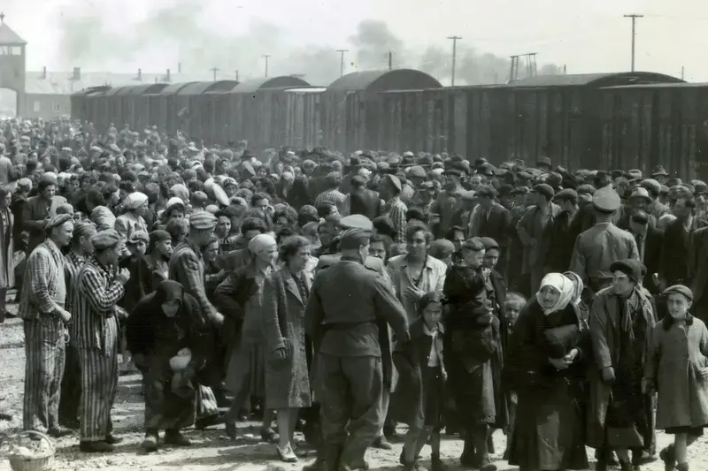 1944 tavasza: A magyar zsidóság sorsa és a történelem sötét lapjai
