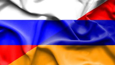 Örmény miniszterelnök először hagyja ki az orosz beiktatási ceremóniát