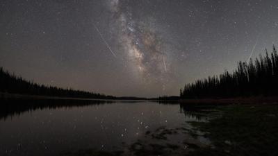 Az Éta Aquariidák meteorhullása: Varázslatos éjszakai látványosság