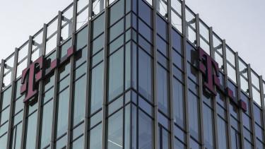 A Magyar Telekom vezeti az emelkedést a hazai tőzsdén