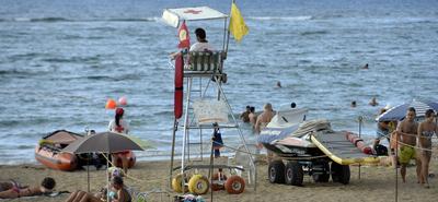 Cápatámadás riadó Teldénél, lezárták a népszerű strandot