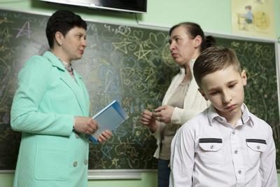 Szigorúbb büntetések várhatnak a tanárokat bántalmazókra Szerbiában