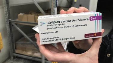 Az AstraZeneca elismeri vakcinájuk ritka, halálos mellékhatását