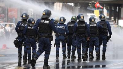 Zavargások Bernben: Tizenegy rendőr megsérült az összecsapásokban