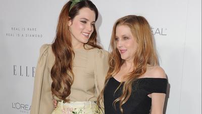 Riley Keough befejezte Lisa Marie Presley posztumusz memoárját