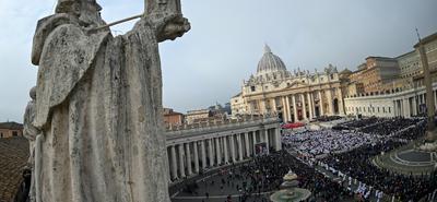 A Vatikán kritikája modern társadalmi jelenségekről és az emberi méltóságról