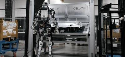 A Figure 01 humanoid robot forradalmasítja a BMW gyártósorait