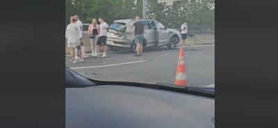 Két Bentley is roncsolódott az M0-s autópályán történt balesetben