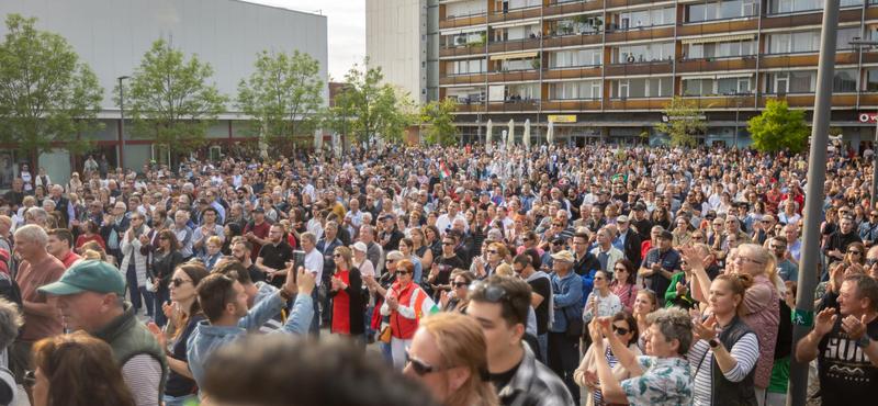Veszprém TV szembeszállt a tüntetés tudósításával kapacitáshiányra hivatkozva