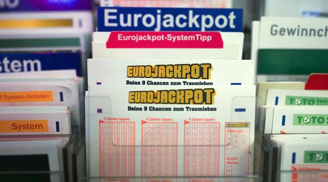 Magyar játékos nyert 436 millió forintot az EuroJackpoton