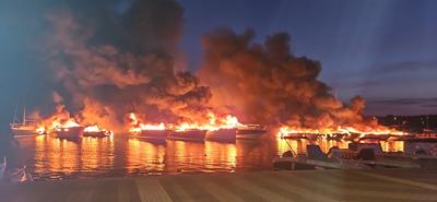 Tűzvész pusztított Medulin kikötőjében: közel kéttucat jacht semmisült meg
