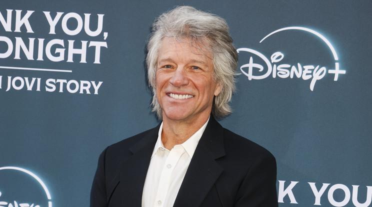 Jon Bon Jovi fia és Millie Bobby Brown titkos esküvőjéről vallott
