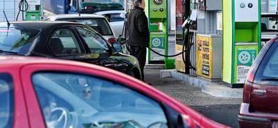 Benzin árak a nyár folyamán: csökkenés után ismét emelkedhetnek