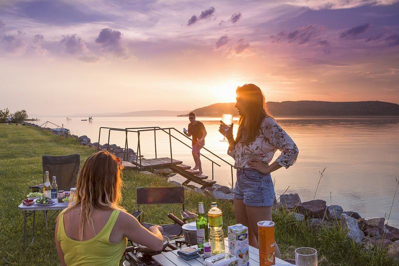 Növekedhet a turisták száma a Balatonnál és a Velencei-tónál
