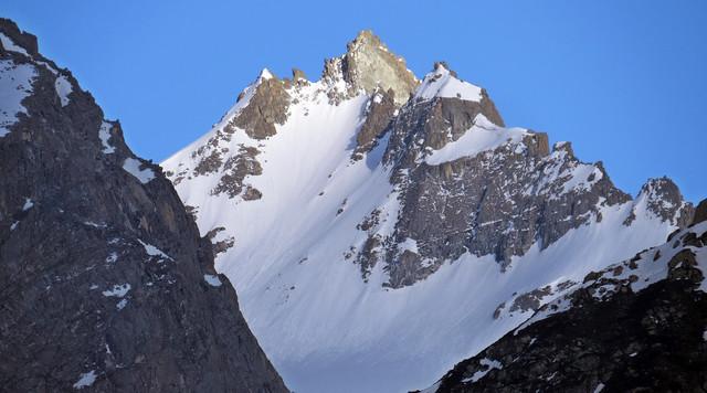 Klein Dávidék lavinát értek el a pakisztáni Istor-o-Nal csúcson