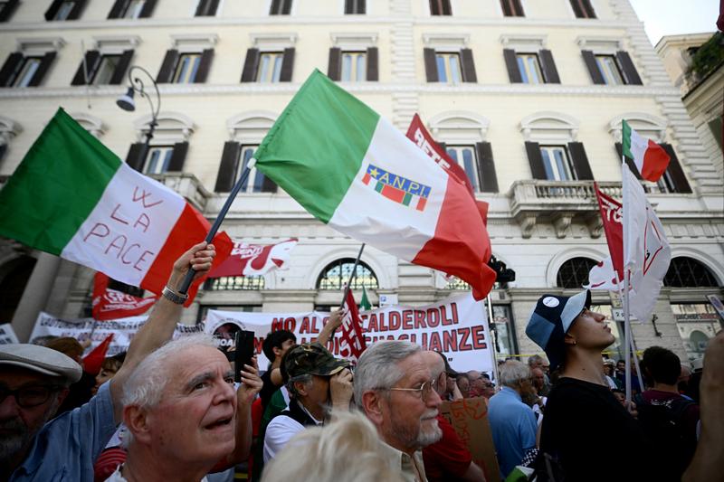 Olaszországban elfogadták az északi tartományokat favorizáló autonómia törvényt