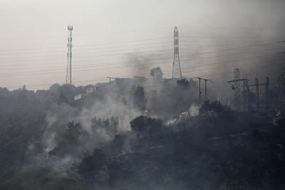 Egy tűzoltót és egy erdészt a gyanúsítanak a chilei erdőtüzek okozásával