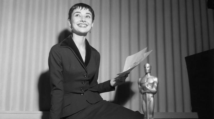 Audrey Hepburn érdekességek: Oscar-díj a WC-ben és randi JFK-vel