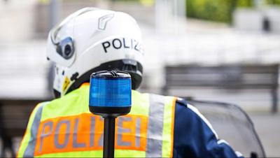Fegyveres rendőrök lelőttek egy késes támadót Nürnberg mellett