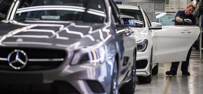 Kecskeméti Mercedes-gyár átalakul: megmaradnak a munkahelyek és újak jönnek