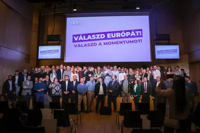 Tompos Márton a Momentum új elnöke: friss irány a válságból való kilábaláshoz