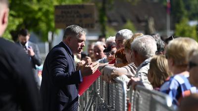 Robert Fico gyógyulása után a társadalmi feszültségek enyhítésére törekszik