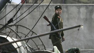 Észak-koreai katonák haltak meg aknabalesetben a demarkációs vonalnál