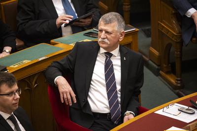 A Fidesz-képviselők távol maradnak a rendkívüli parlamenti üléstől