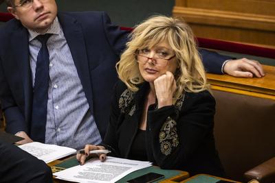 A Fidesz nem támogatja a gyónási titok szigorítását érintő törvénymódosítást