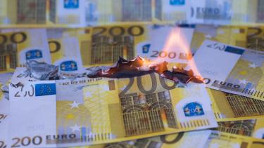A forint stabil maradt a nemzetközi válságok ellenére