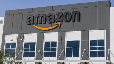 Amazon hajt végre elbocsátásokat az AWS és fizikai üzletek területén