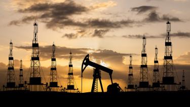 A globális olajpiac jövője: túlkínálat és átalakuló kereslet