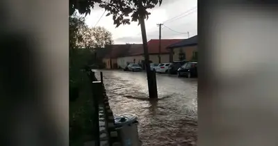Szlovákiai Simony városát súlyos villámárvíz érte szombaton