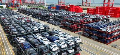 Kína protekcionizmussal vádolja az EU-t az elektromos autók büntetővámja miatt