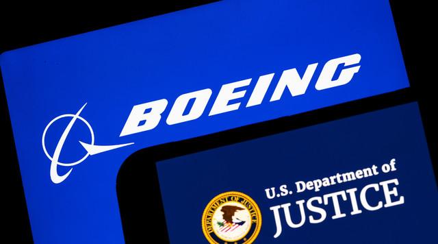 Boeing akár 487 millió dolláros büntetést fizethet a tévedések elkerüléséért