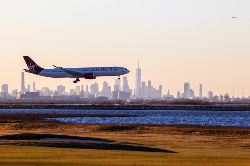 Meztelen zavargó miatt fordult vissza egy Perth-Melbourne járat