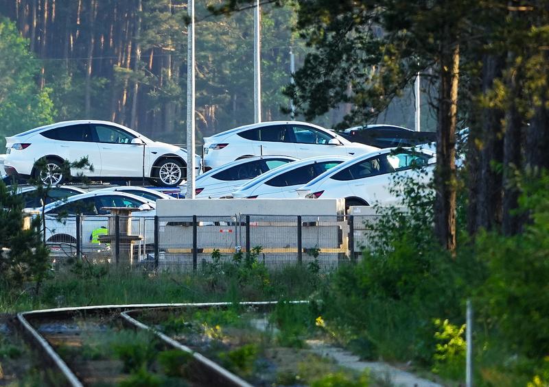 Tesla gyárbővítés Grünheidében: helyi ellenállás dacára engedély megadva