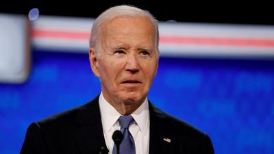 Joe Biden elismeri gyenge vitateljesítményét és a visszalépés suttogásait