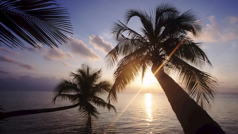 A Maldív-szigetek, ahol a napkeltét és -nyugtát a turistákhoz igazították