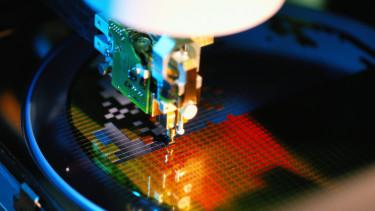 Kínai ipari kém a Huawei-nek lophatott el chip technológiát