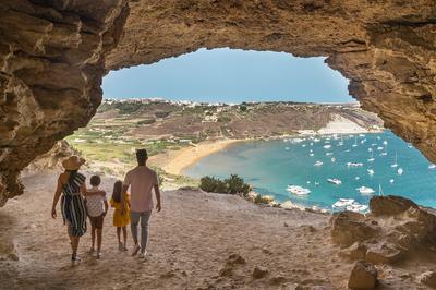 Málta csodái: Történelmi kincsek és természeti szépségek