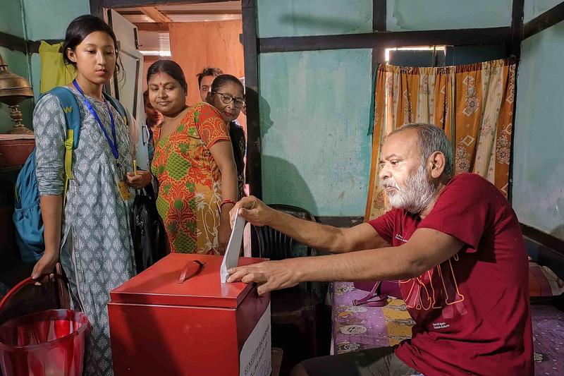 Zűrzavar és szabálytalanságok az indiai választások harmadik napján
