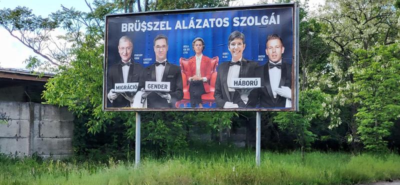 Budapesten megjelentek az új választási kampányplakátok
