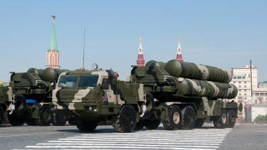 Indiai fegyvermegrendelések csúsznak az orosz hadiipar válsága miatt