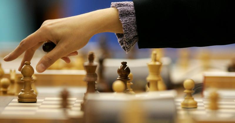 Ötéves sakkszenzáció szárnyalhat a világbajnoki cím felé
