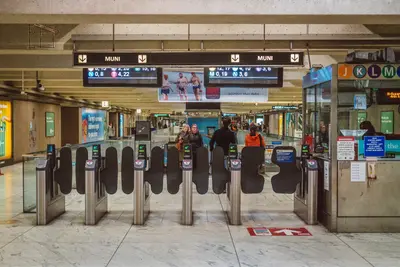 Floppylemezek a jövőbe vezetik San Francisco metrórendszerét