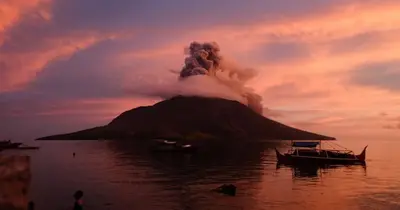Indonéziát ismét vulkánkitörés rázta meg: a Sangihe-szigetek drámai éjszakája