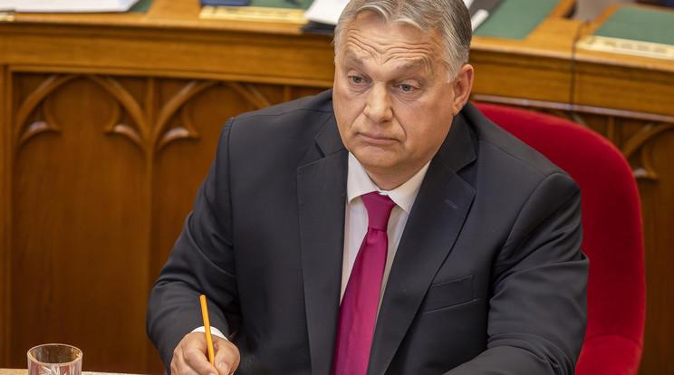 Orbán Viktor stratégiai jelentőségűvé nyilvánította a csornai napelemgyárat