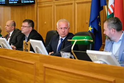 Pécs polgármestere élőben utalta a város adósságának utolsó részletét