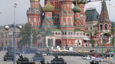 Oroszország kijátssza a szankciókat és Észak-Korea támogatását élvezi